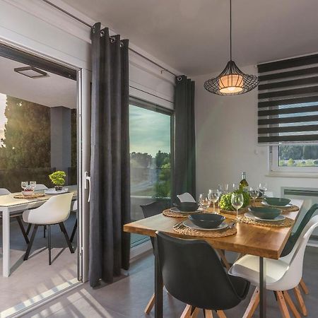 Apart Residence-Galant Rovigno Esterno foto