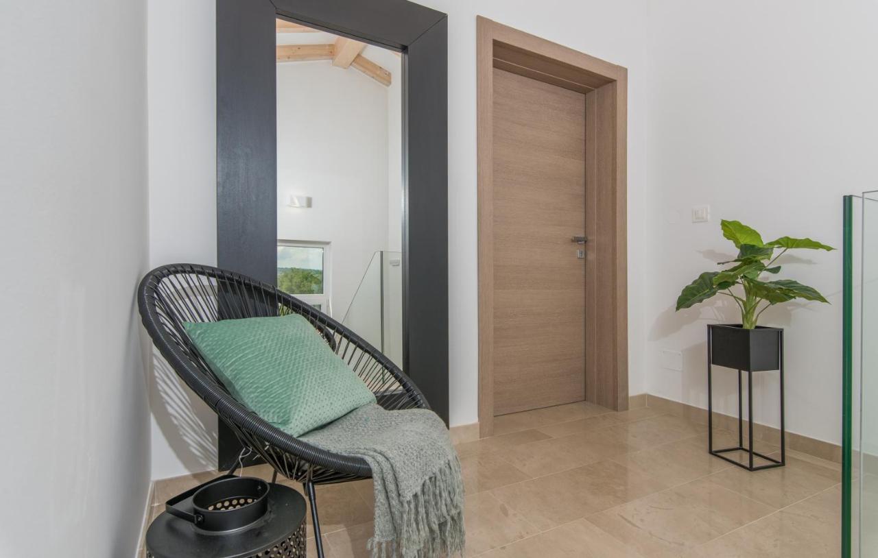 Apart Residence-Galant Rovigno Esterno foto