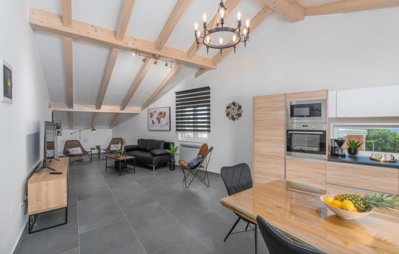 Apart Residence-Galant Rovigno Esterno foto