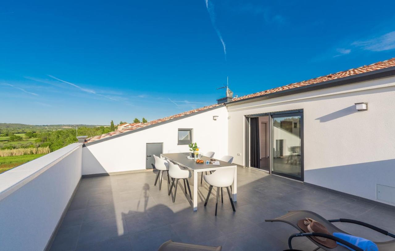 Apart Residence-Galant Rovigno Esterno foto
