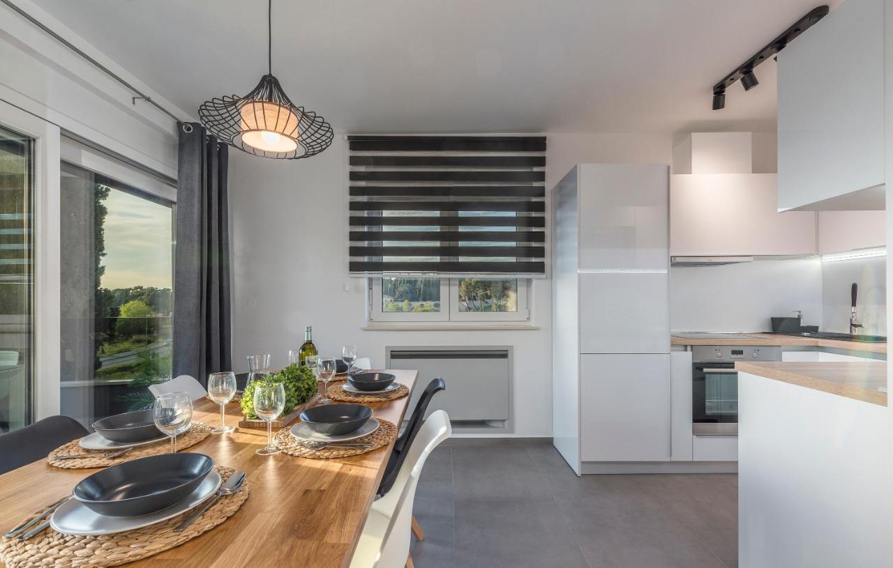 Apart Residence-Galant Rovigno Esterno foto