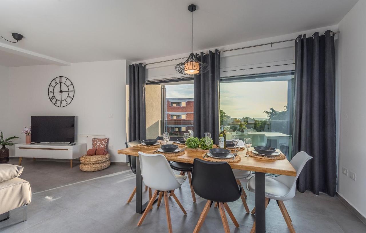 Apart Residence-Galant Rovigno Esterno foto