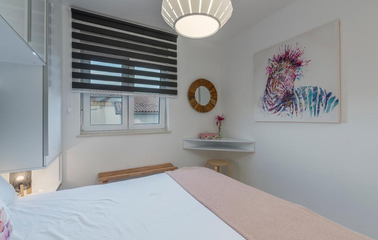 Apart Residence-Galant Rovigno Esterno foto